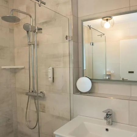 Serviced Apartments, Selbst-check-in فندق 3*